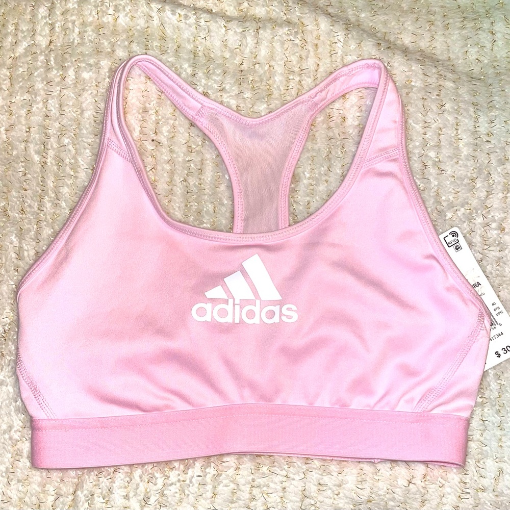Adidas 🎀Sports Bra Size M